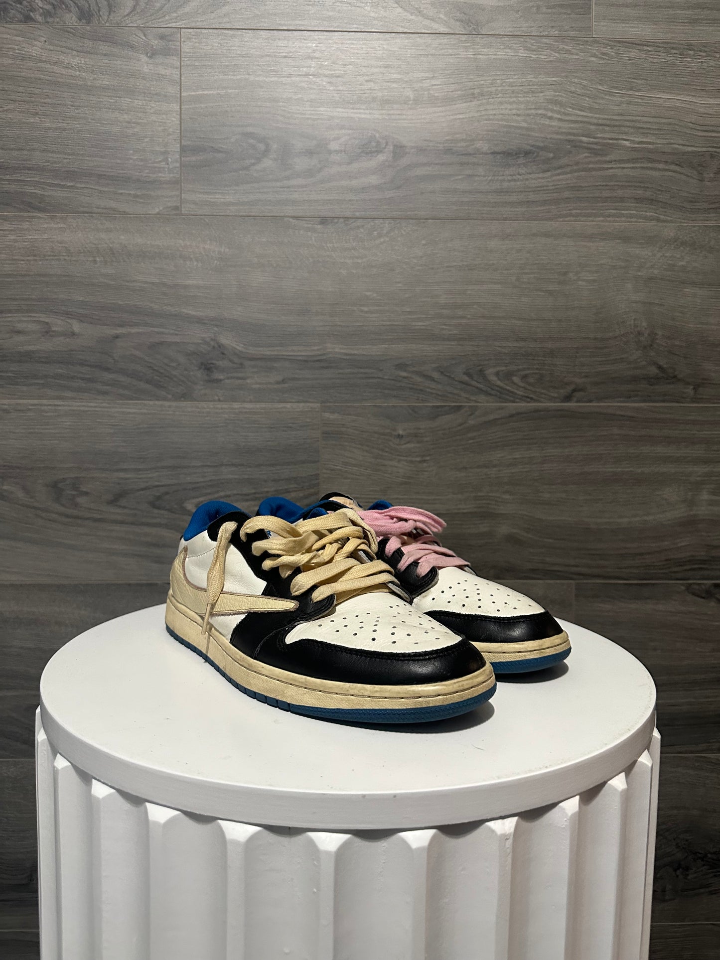 Travis Scott Fragment Jordan 1 Lows